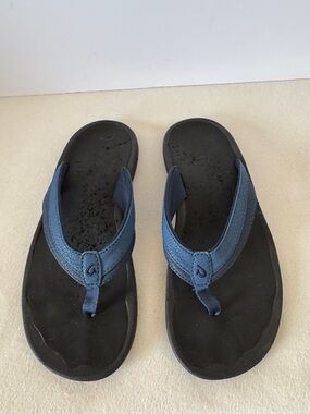 Olukai flip flops